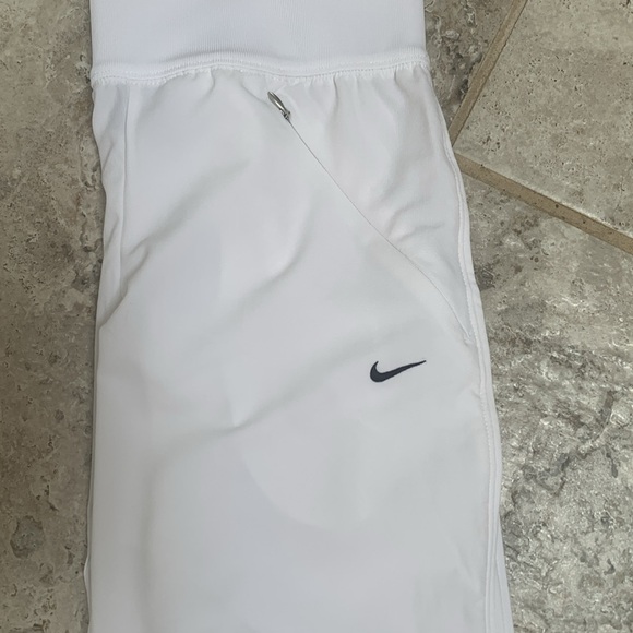 Women’s Nike Tennis Pants - New; Nike matching jacket - Picture 3 of 6